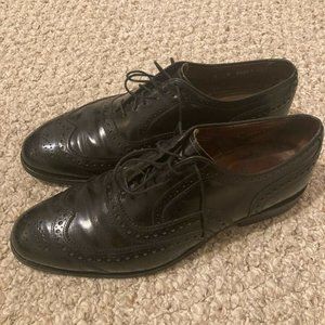 Allen Edmond Mcallister Black 9 D Wingtip Shoes